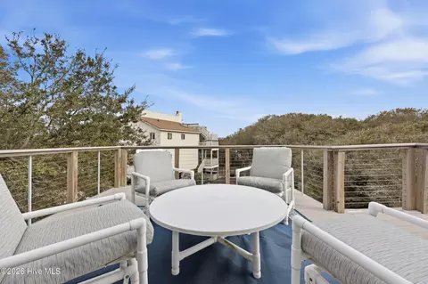 Exterior - 125 Seabreeze Dr, Duck, NC 27949 photo 3 of 13