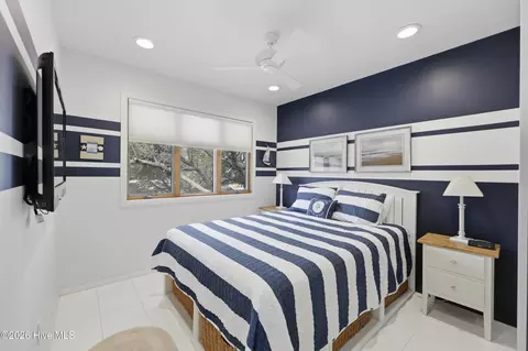 Bedroom - 125 Seabreeze Dr, Duck, NC 27949 photo 3 of 11