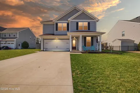 102 Oak Bend Ct, Moyock, NC 27958