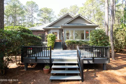 Exterior - 19 Oxton Cir, Pinehurst, NC 28374 photo 14 of 27