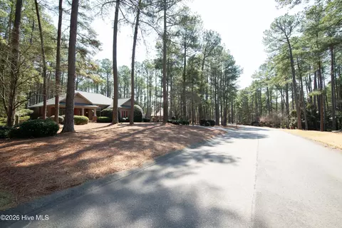 Exterior - 19 Oxton Cir, Pinehurst, NC 28374 photo 2 of 27