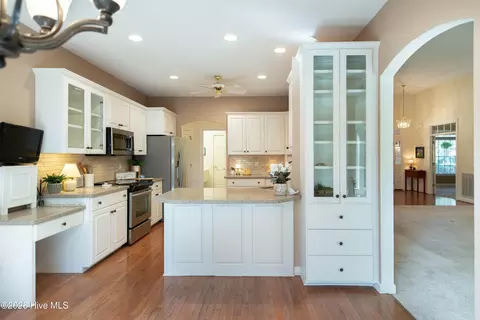 Kitchen - 19 Oxton Cir, Pinehurst, NC 28374 photo 1 of 4