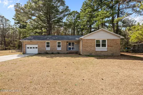 217 Snead Rd, New Bern, NC 28560