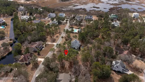 3979 Southpointe Dr SE, Southport, NC 28461