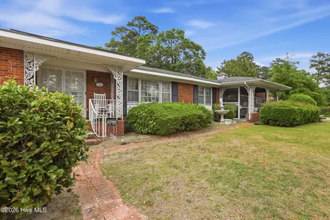 1423 Greenville Blvd SE, Greenville, NC 27858