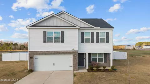 4080 Debbie Dr, Ayden, NC 28513