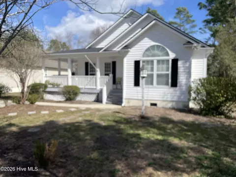131 Burton Rd, Southport, NC 28461