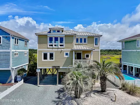646 Ocean Blvd W, Holden Beach, NC 28462