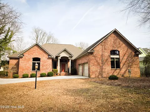 218 Wild Oak Dr, Swansboro, NC 28584