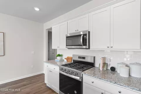 Kitchen - 641 Bushy Trail Loop SW, Supply, NC 28462 photo 3 of 5