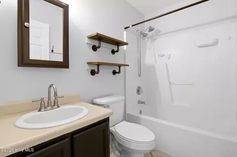Bath - 108 Foxlair Dr, Hubert, NC 28539 photo 3 of 3