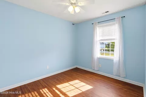 Bedroom - 108 Foxlair Dr, Hubert, NC 28539 photo 4 of 5