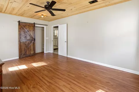 Bedroom - 108 Foxlair Dr, Hubert, NC 28539 photo 1 of 5