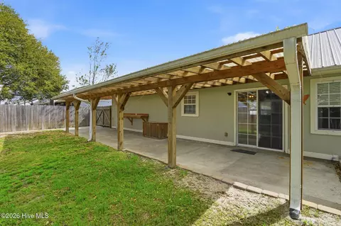 Exterior - 108 Foxlair Dr, Hubert, NC 28539 photo 9 of 10