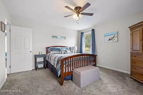 Bedroom - 19 Arrowhead Dr, Hubert, NC 28539 photo 2 of 6