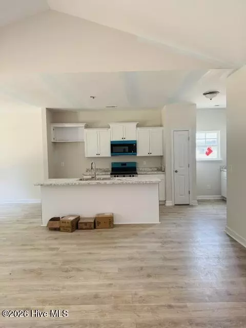Kitchen - 313 Cotton Hill Pl, Hubert, NC 28539 photo 2 of 2