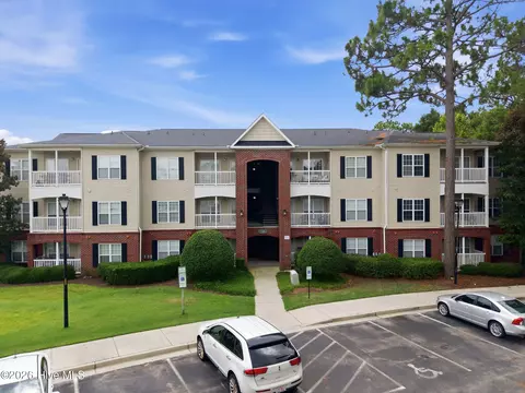 1500 Cadfel Ct #202, Wilmington, NC 28412