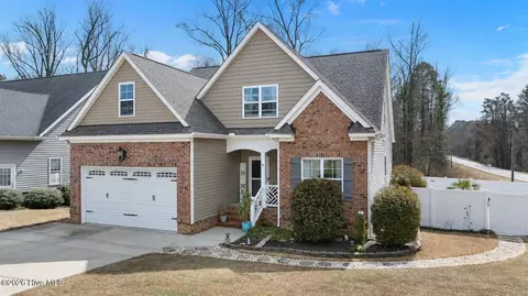 850 Live Oak Ln, Nashville, NC 27856