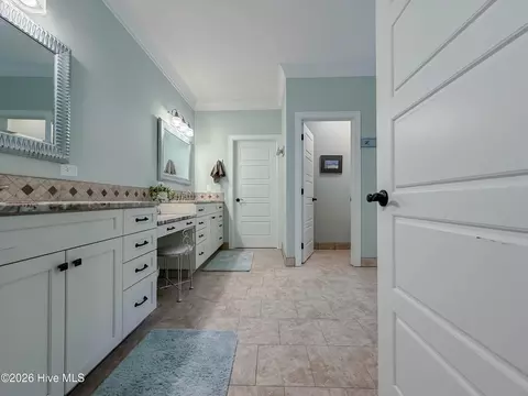 Bath - 104 Grey Moss Ct, Hampstead, NC 28443 photo 1 of 8