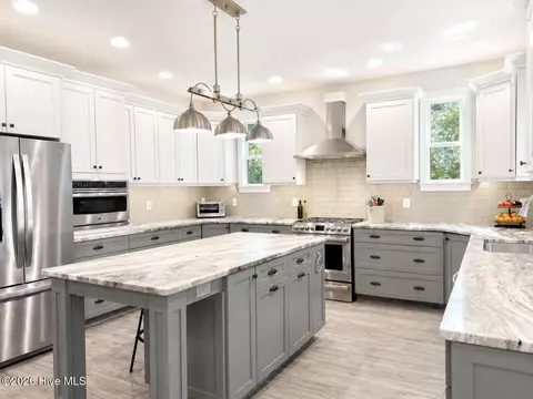 Kitchen - 104 Grey Moss Ct, Hampstead, NC 28443 photo 1 of 6
