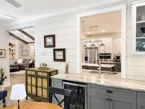Kitchen - 104 Grey Moss Ct, Hampstead, NC 28443 photo 5 of 6
