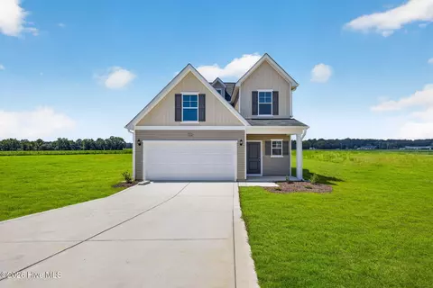 104 Hayes Dr, Pikeville, NC 27863