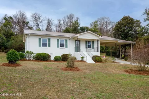 252 S Stephens St, Southern Pines, NC 28387