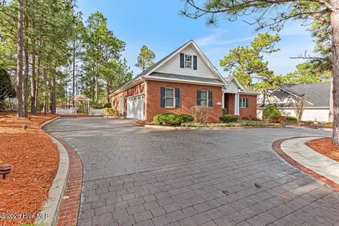 143 Juniper Creek Blvd, Pinehurst, NC 28374