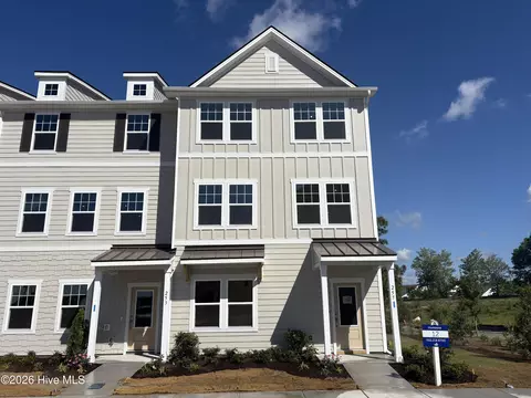 257 Pelican Flight Loop, Wilmington, NC 28412