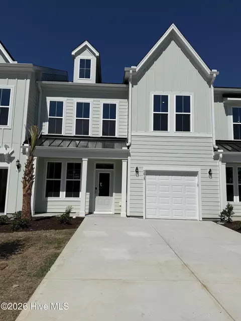5613 Palm Tree Pl, Leland, NC 28451