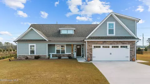 655 Norberry Dr, Winterville, NC 28590