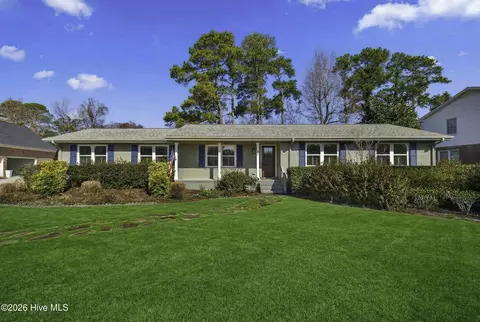 225 Tanbridge Rd, Wilmington, NC 28405