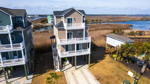 103 Scotch Bonnet Cir, North Topsail Beach, NC 28460