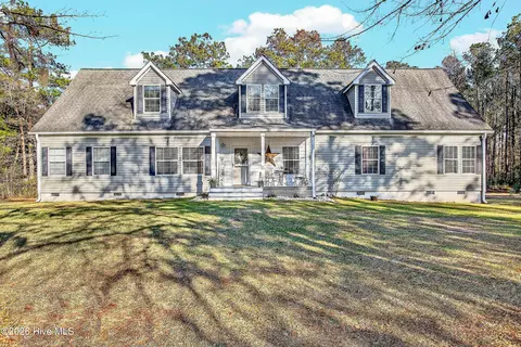 158 Willow St, Hubert, NC 28539