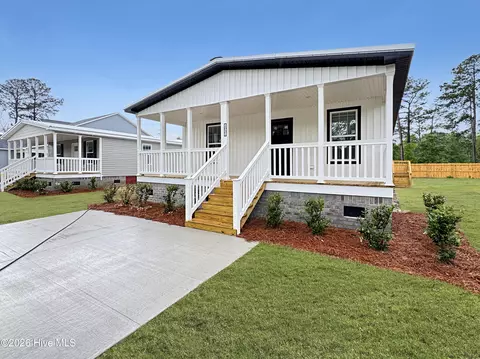 1021 Pine Ridge Ct, Castle Hayne, NC 28429