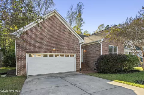 113 Windy Pt, Sneads Ferry, NC 28460