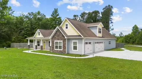 Exterior - 105 Nautical Wave Rd, Hubert, NC 28539 photo 7 of 7