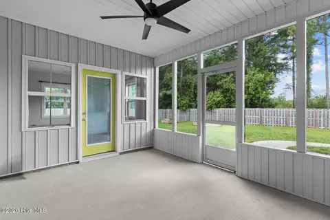 Exterior - 105 Nautical Wave Rd, Hubert, NC 28539 photo 6 of 7