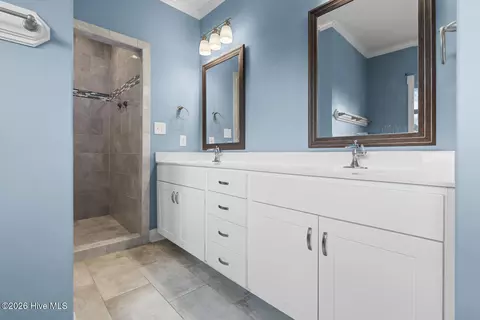 Bath - 105 Nautical Wave Rd, Hubert, NC 28539 photo 5 of 7