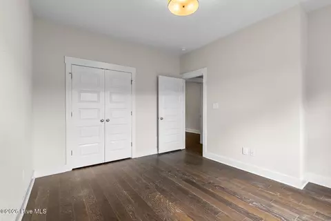 Bedroom - 105 Nautical Wave Rd, Hubert, NC 28539 photo 5 of 6