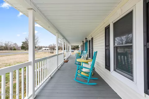 175 Thomas Loop Rd, Jacksonville, NC 28540 photo 4