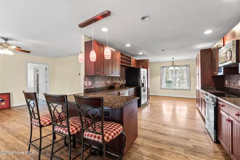 175 Thomas Loop Rd, Jacksonville, NC 28540 photo 10