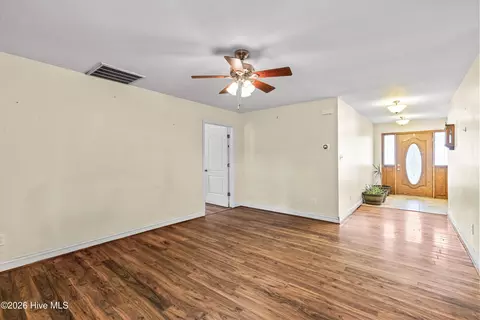175 Thomas Loop Rd, Jacksonville, NC 28540 photo 9
