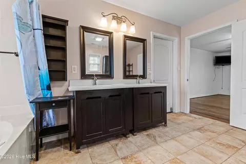 175 Thomas Loop Rd, Jacksonville, NC 28540 photo 23