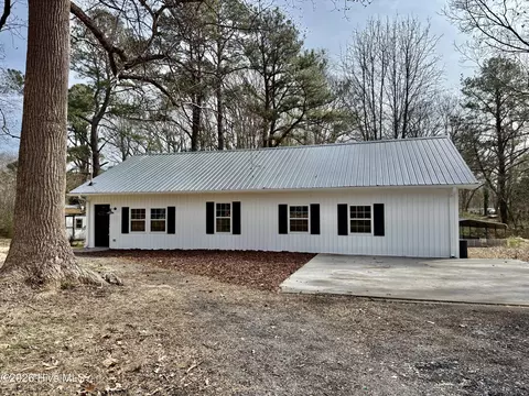 407 Dogwood Dr, Edenton, NC 27932
