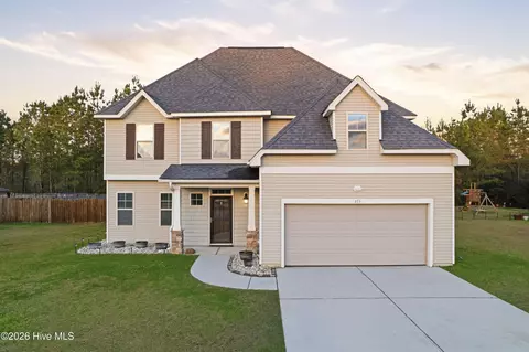 415 Cyrus Thompson Dr, Jacksonville, NC 28546