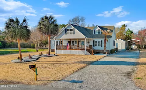 180 Salty Shores Point Dr, Newport, NC 28570