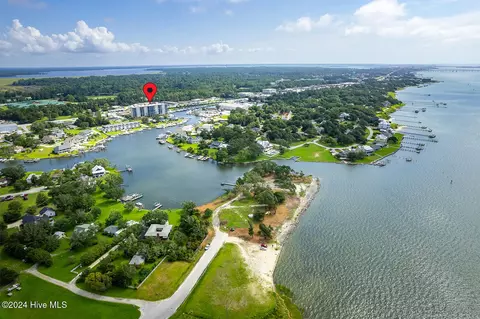 4425 Arendell St #303 HARBORSIDE CLUB AT 70, Morehead City, NC 28557