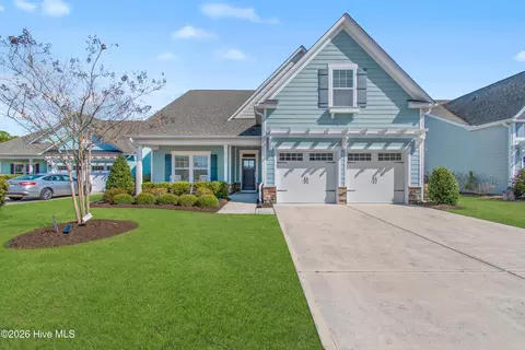 3113 Inland Cove Dr, Southport, NC 28461