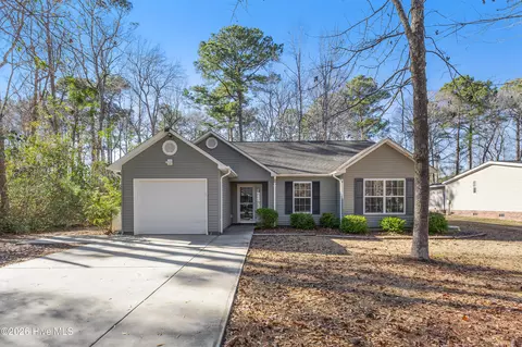 441 Maplewood Dr NW, Calabash, NC 28467